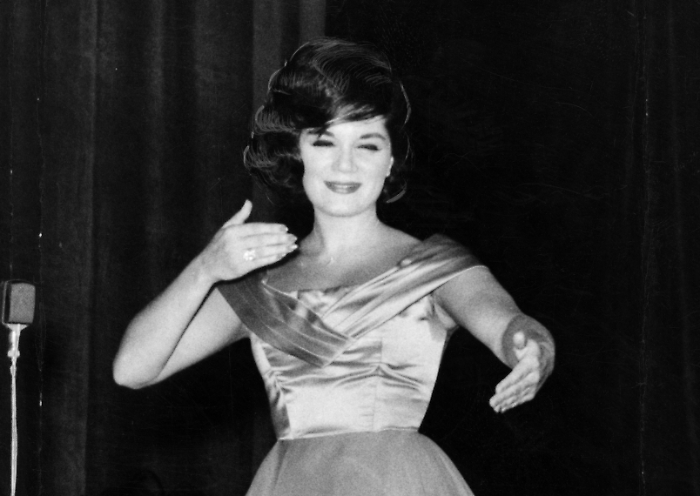 Addio a Connie Francis, aveva 87 anni. Il ritorno al successo grazie al trend di Tik Tok "Pretty little baby"