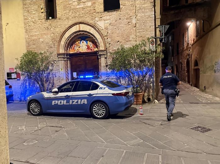 Denunciato 43 enne per duplice furto a due anziane  