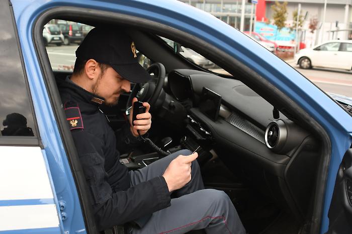 Denunciato 43enne irregolare sul Territorio Nazionale per furti a bordo auto 