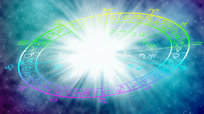 Scopri la classifica dei segni zodiacali più fortunati di dicembre