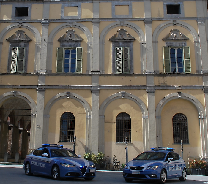 Lite per un parcheggio a Città di Castello. Uomo denunciato e armi sequestrate
