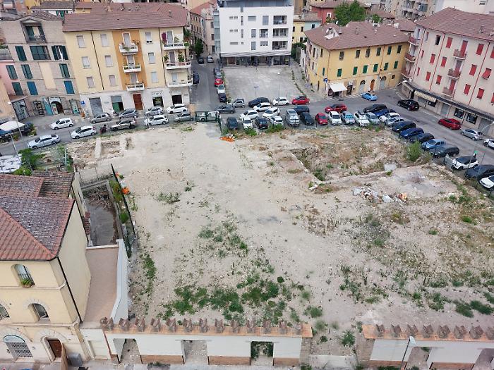 Terni, da giovedì scatta il divieto di sosta per i lavori di restyling in largo Cairoli. Firmata l'ordinanza