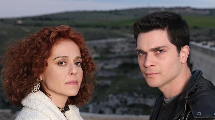 Perché Alessio Lapice lascia la serie tv Imma Tataranni - Sostituto Procuratore: l'addio di Calogiuri che cambia tutto