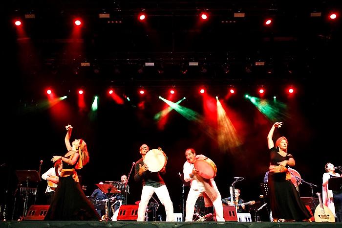 Nando Citarella e i Tamburi del Vesuvio aprono la decima edizione del Calvi Festival