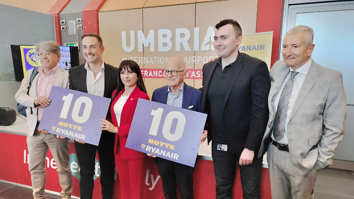Aeroporto di Perugia, Ryanair punta a raddoppiare passeggeri, rotte e posti di lavoro ma la tassa municipale resta un nodo da sciogliere