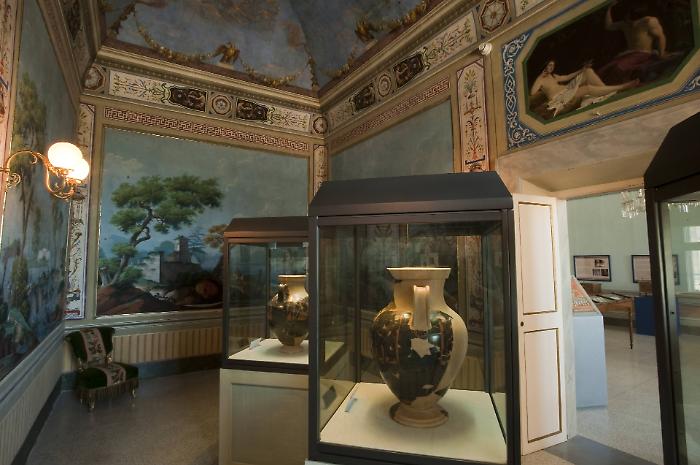 Biglietto unico integrato a soli 8 euro per visitare Casa Civita a Civita di Bagnoregio e il Museo Etrusco "Claudio Faina" di Orvieto