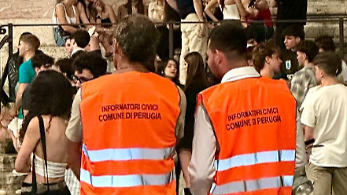 Informatori civici sventano aggressioni nel centro storico di Perugia: gli interventi