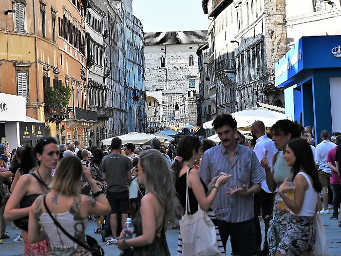 Turismo, la sfida tra le 107 province italiane: Perugia promossa con riserva, Terni fatica