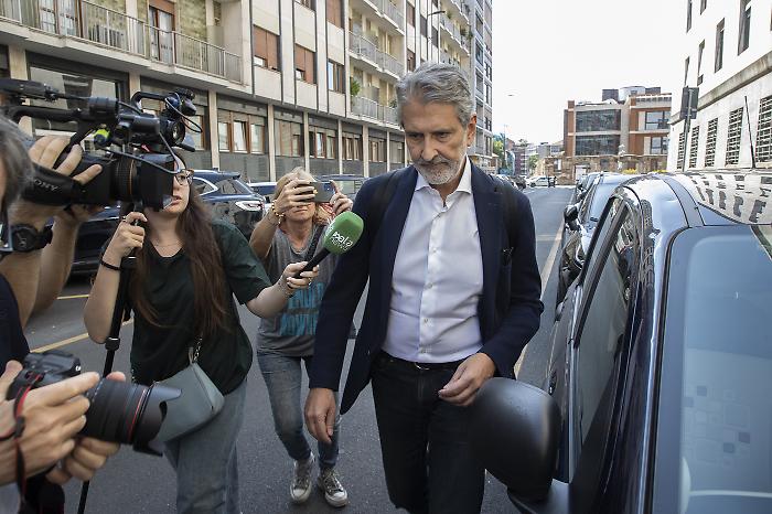 Inchiesta urbanistica a Milano: dimettersi non basta, difendersi è sospetto