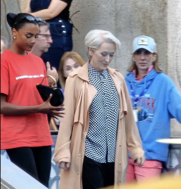 Il diavolo veste Prada 2,  Miranda Priestly avrà una nuova assistente? Ecco chi è secondo i fan