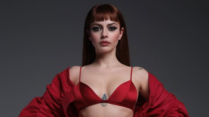 Annalisa compie 40 anni, dal palco di Amici a stella del pop. Il fuoco non si spegne
