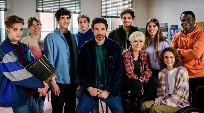 Un professore 2 torna in prima serata su Rai 1 stasera giovedì 7 agosto: trama e anticipazioni degli episodi