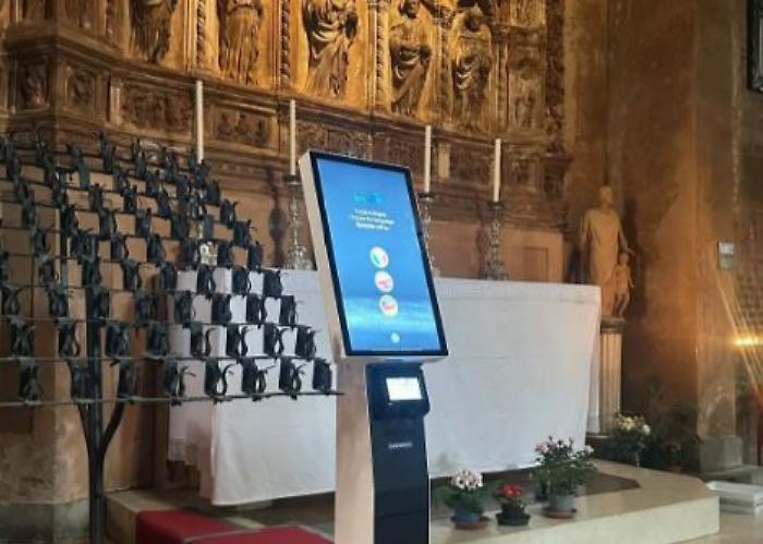 Carta o bancomat? In 100 chiese il pos per fare l'offerta. La fase sperimentale (superata positivamente) anche nelle basiliche di San Francesco ad Assisi