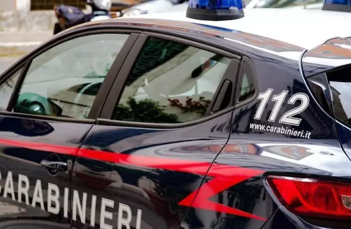 Viaggiava in auto con 26 grammi di cocaina: arrestato 24enne