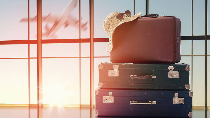 Andare in vacanza costa sempre di più: aumento dei prezzi di circa il 30% rispetto al periodo pre-Covid