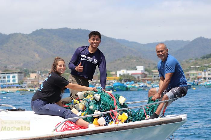 Francesca Diaz, la perugina che salva le balene. La missione nell'oceano Pacifico che ha commosso il mondo