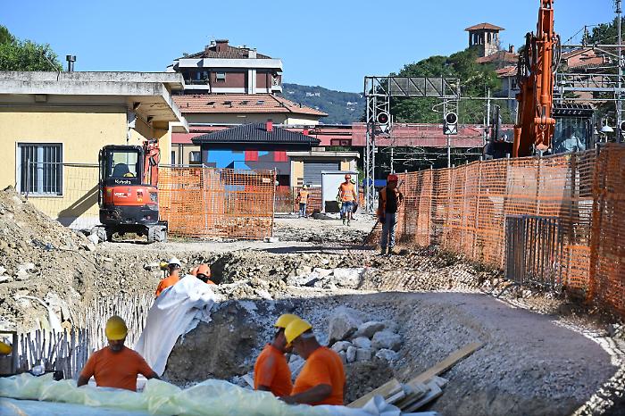 Nuovi cantieri per il Metrobus, proseguono i lavori: le date e come cambia la viabilità