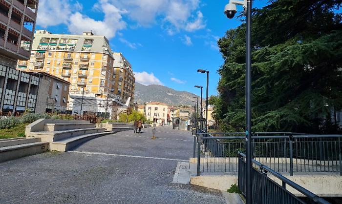Terni, accoltellato a Ferragosto in Largo Ottaviani: fermato un ventenne egiziano