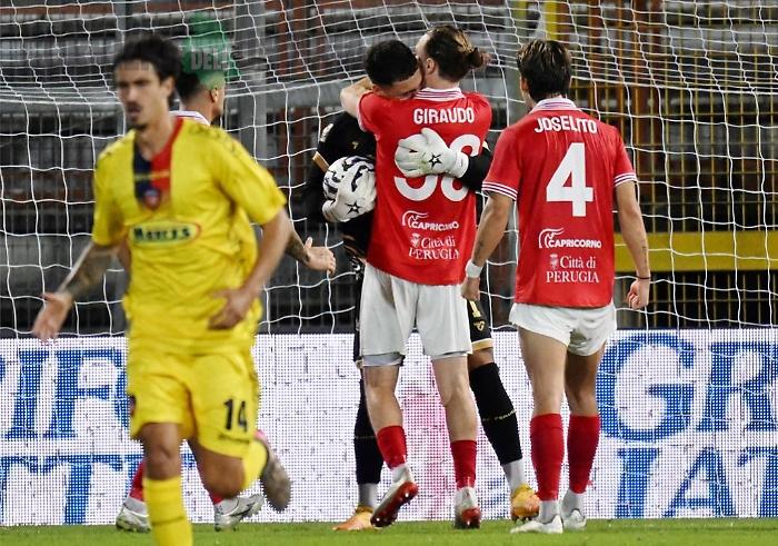 Il Grifo fa 0-0 col Guidonia (e debutta anche il Var), la Ternana va ko in casa del Livorno
