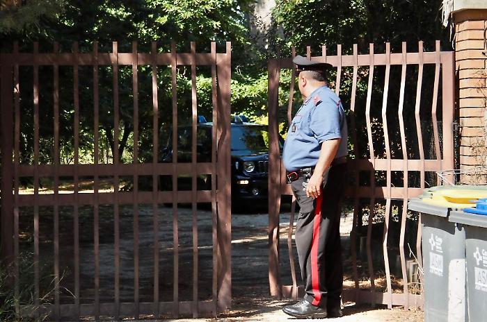 Terni, dissequestrata la casa della famiglia di Andrea Fiorelli e iniziati gli accertamenti tecnici e irripetibili nei laboratori del Ris