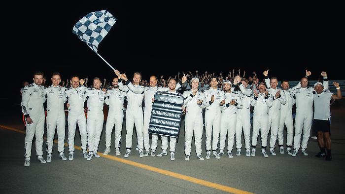 AMG GT XX: il giro del mondo in 8 giorni