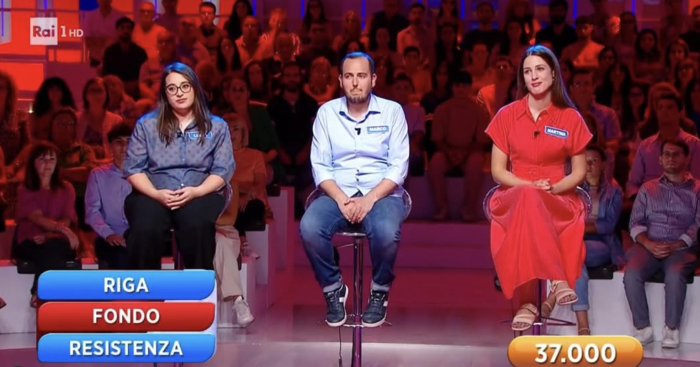Reazione a catena, i Ferri Vecchi perdono 37mila euro. Sui social: "Pino Insegno non si sopporta, è antipatico!"