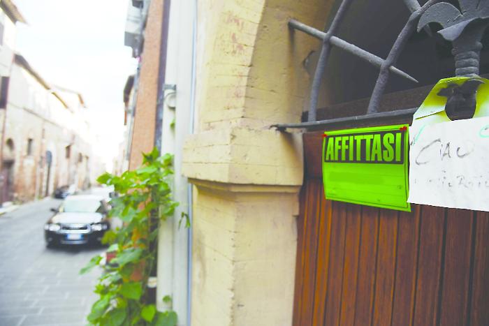 Affitti brevi a Perugia, residenze piene e sempre più care: è caccia al letto