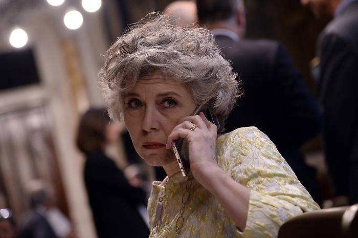 Irene Pivetti: "Non avevo i soldi per mangiare. La giustizia? Una macchina che macella vite"
