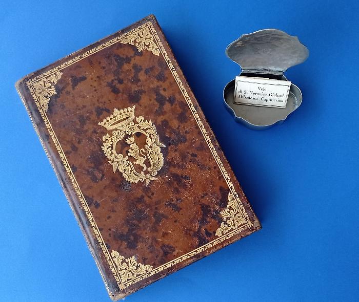 Ritrovata in un volume del 1770 una reliquia attribuita a Santa Veronica Giuliani