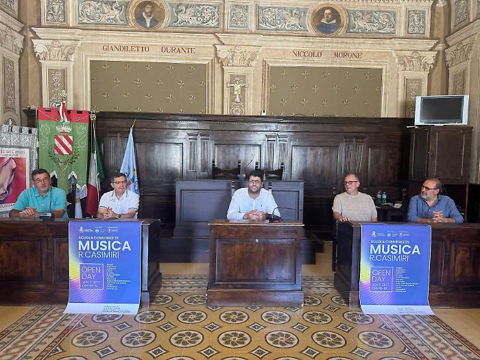 Gualdo Tadino, riapre i battenti la scuola di musica Raffaele Casimiri 