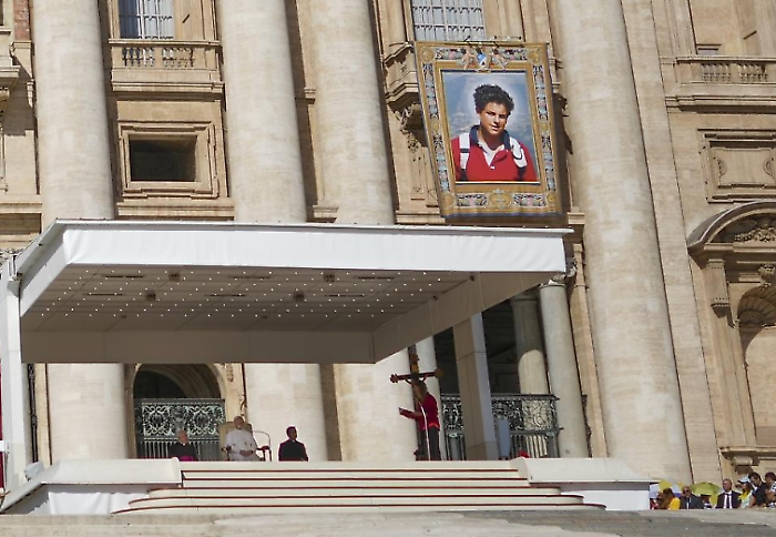 Tutti a San Pietro per Carlo Acutis,  oggi diventa il primo santo millennial