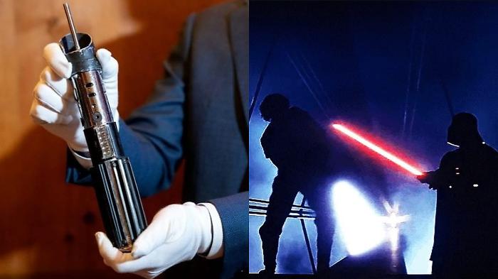 Star Wars, la spada laser di Darth Vader venduta all'asta per la cifra record di 3,6 milioni di dollari 