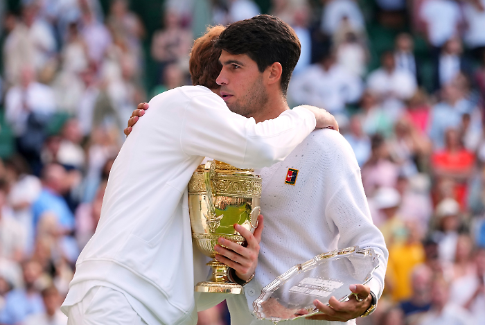 Us Open, posticipato l'inizio della finale tra Sinner e Alcaraz. Il nuovo orario