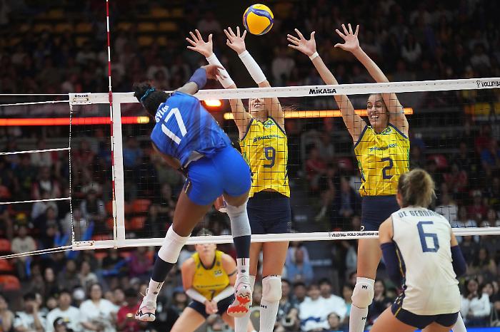 Mondiale Volley, le azzurre in campo per la finale contro la Turchia. Orario, dove vederla e i recenti precedenti 