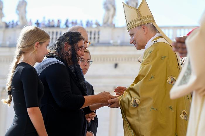 San Carlo Acutis, l'intervista a mamma Antonia: "Assisi è la nostra radice, avere un figlio santo è un miracolo"