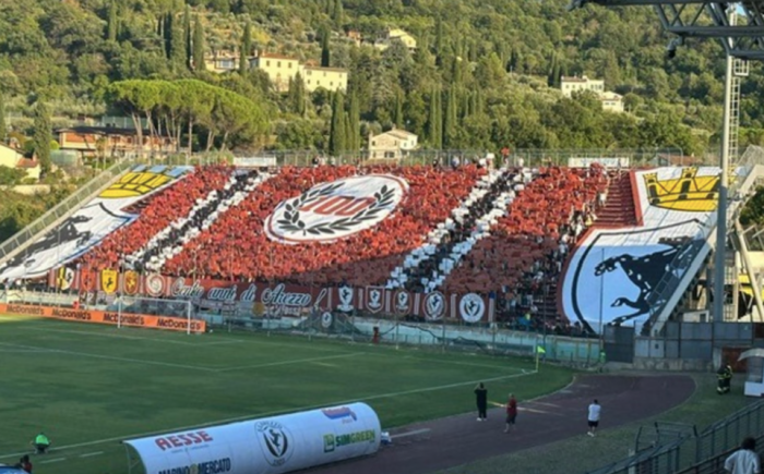 Arezzo la carica dei 102. Buon compleanno al Cavallino che galoppa e prepara la trasferta al Moccagatta