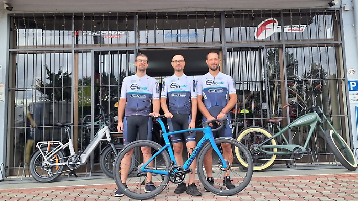"Scalare l'Everest a Castiglione del Lago": ecco la folle idea di tre amici. La sfida in bici in programma domenica: ecco come funziona