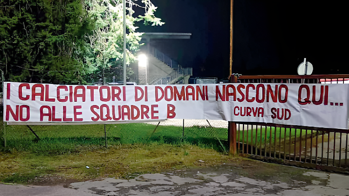 Striscione dei tifosi