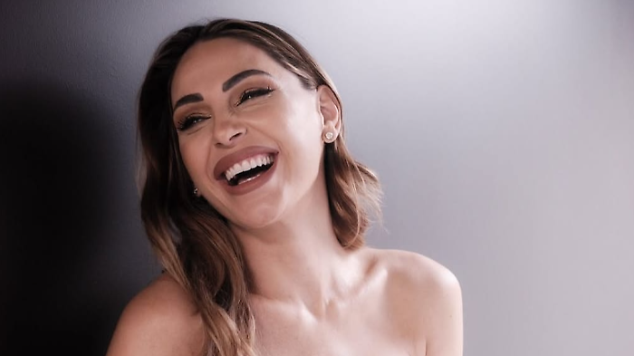 Anna Tatangelo, il gender reveal a Verissimo: "Aspettiamo Beatrice"