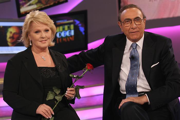 Katia Ricciarelli e la storia d'amore con Pippo Baudo: l'incontro a Sanremo, la cena segreta e l'interruzione della gravidanza