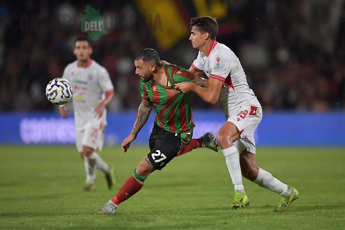 Aspettando la nuova società la Ternana si regala tre punti. Carpi ko (1-0)