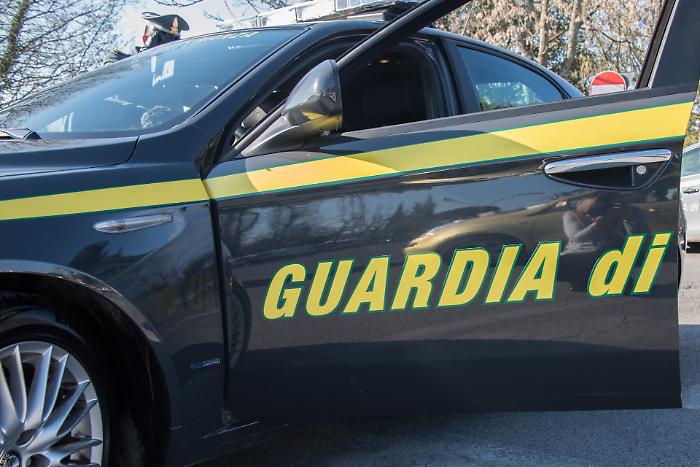 Scoperti affitti in nero per oltre 880 mila euro nelle strutture ricettive dell'Umbria. L'indagine della guardia di finanza