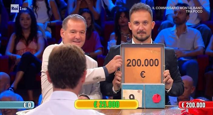 Affari Tuoi, Leonardo da Spoleto accetta 25 mila euro e cade nella trappola del dottore: come è andata