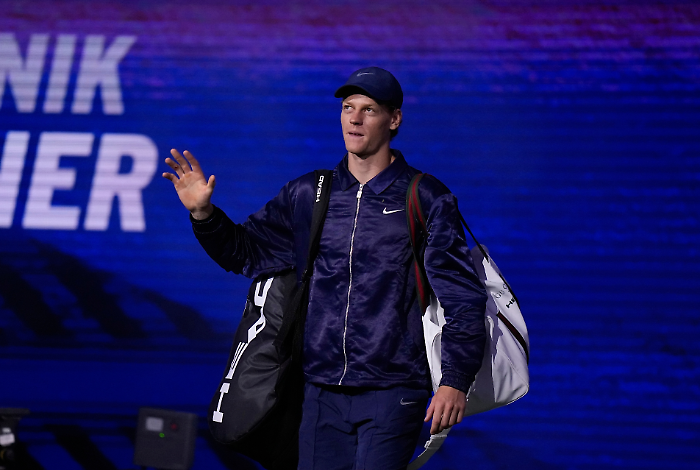Jannik Sinner ha lanciato la Fondazione a suo nome: "Per aiutare i bambini a realizzare i sogni". Oggi la partenza per la Cina: i prossimi impegni