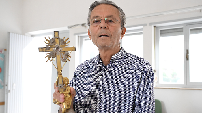 A Perugia c'è un frammento della Croce di Gesù da oltre 700 anni: la rivelazione durante la messa