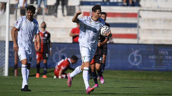 La prima dell'era Rizzo si chiude con un pari: 1-1 tra Torres e Ternana