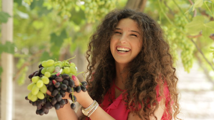 Francesca Lonigro, chi è il boss in incognito: direttrice commerciale di Lonigro Fruit. Azienda agricola che da 3 generazioni si occupa della produzione di uva da tavola. La storia 