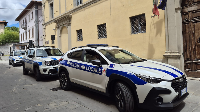Scoperto deposito illegale di rifiuti a Città di Castello. Sequestrato immobile e denunciato commerciante 