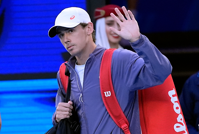 Alex de Minaur, chi è l'avversario di Jannik Sinner a Pechino: carriera, l'idolo Roger Federer, il tatuaggio sul petto per la Coppa Davis