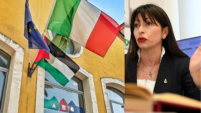 La bandiera della Palestina esposta nella sede della Regione a Terni. Proietti: "È un modo simbolico per dire chiaramente da che parte stiamo"